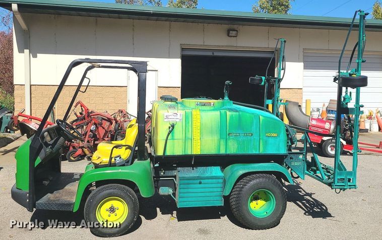 image for item DI3032 2004 John Deere Pro Gator 2020  sprayer