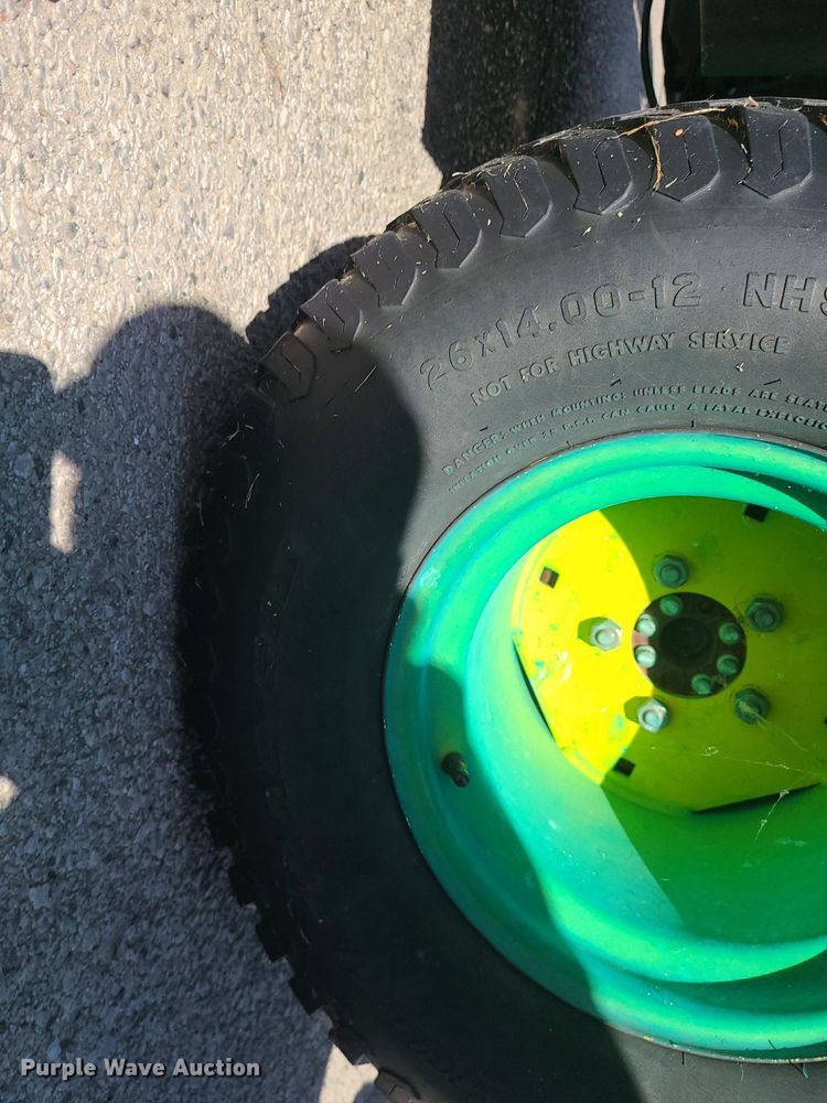 image for item DI3032 2004 John Deere Pro Gator 2020  sprayer