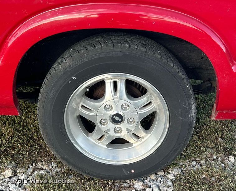 image for item DJ6349 1996 Chevrolet S10  pickup truck