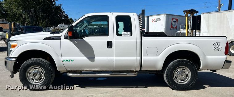 image for item DJ6350 2015 Ford F250 Super Duty  SuperCab pickup truck