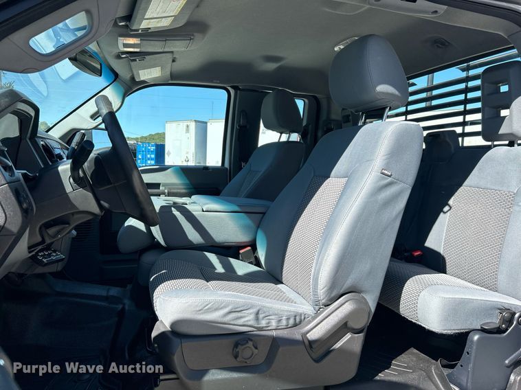 image for item DJ6350 2015 Ford F250 Super Duty  SuperCab pickup truck