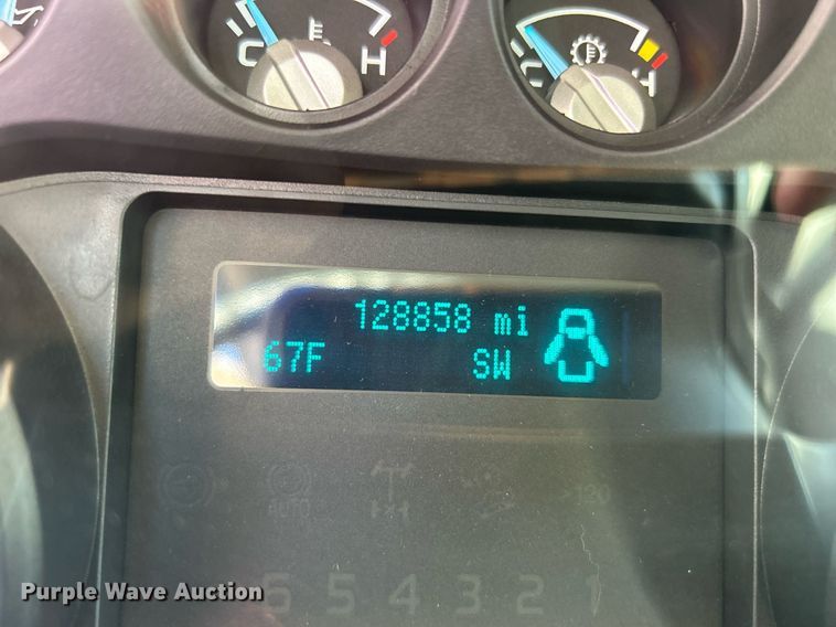 image for item DJ6350 2015 Ford F250 Super Duty  SuperCab pickup truck