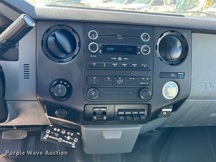 image for item DJ6350 2015 Ford F250 Super Duty  SuperCab pickup truck