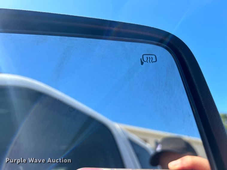 image for item DJ6350 2015 Ford F250 Super Duty  SuperCab pickup truck