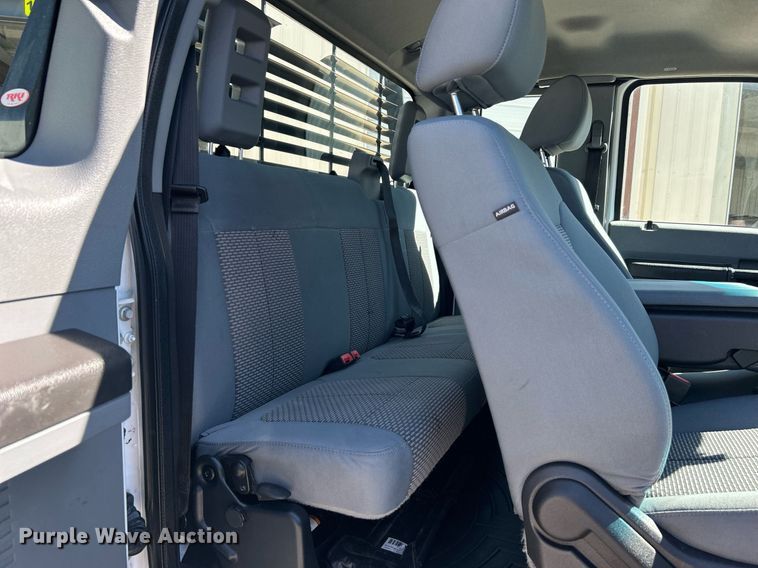 image for item DJ6350 2015 Ford F250 Super Duty  SuperCab pickup truck