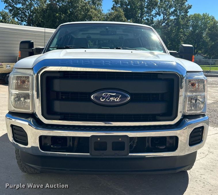 image for item DJ6352 2014 Ford F250 Super Duty  Crew Cab pickup truck