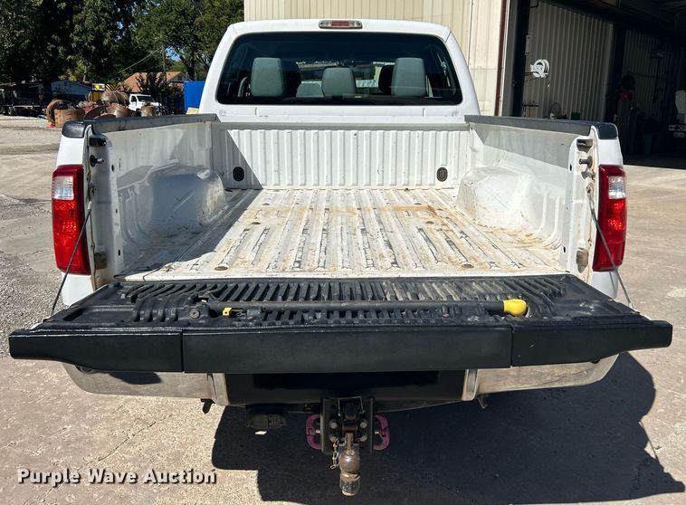 image for item DJ6352 2014 Ford F250 Super Duty  Crew Cab pickup truck