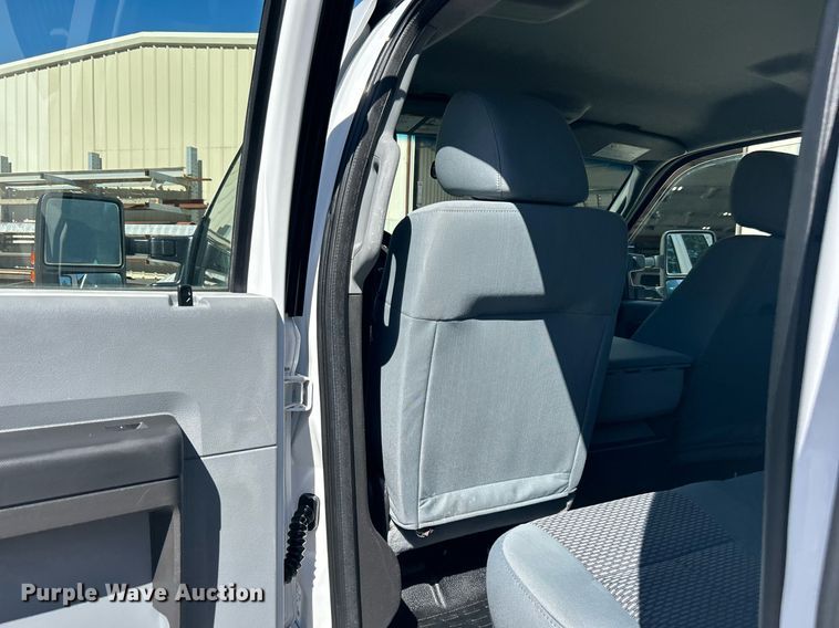 image for item DJ6352 2014 Ford F250 Super Duty  Crew Cab pickup truck