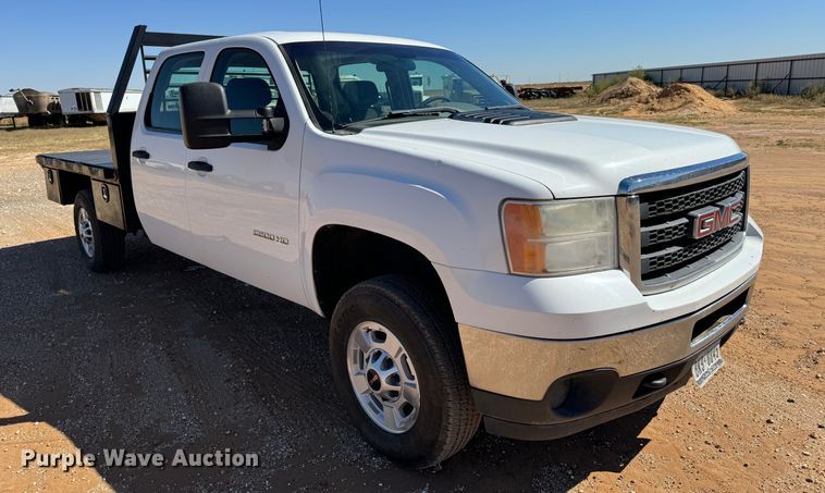 image for item DK2569 2012 GMC Sierra 2500HD  Crew Cab flatbed pickup truck