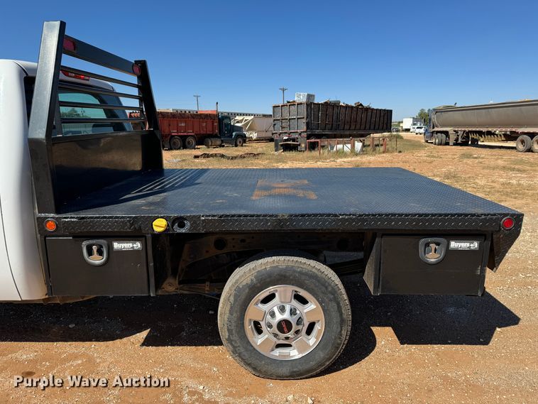 image for item DK2569 2012 GMC Sierra 2500HD  Crew Cab flatbed pickup truck