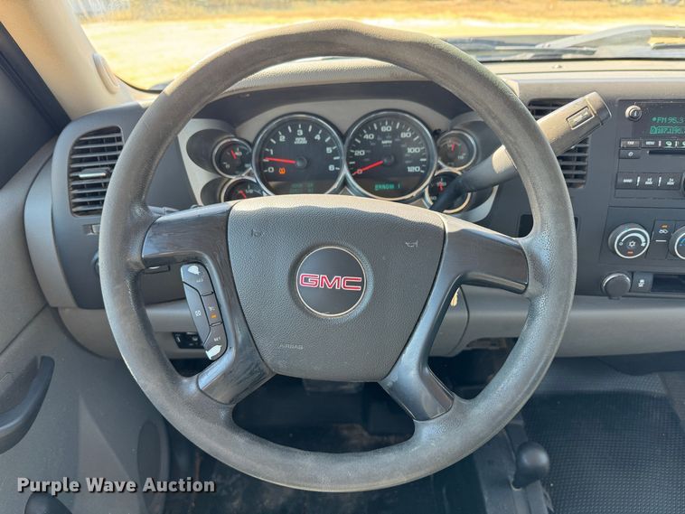 image for item DK2569 2012 GMC Sierra 2500HD  Crew Cab flatbed pickup truck