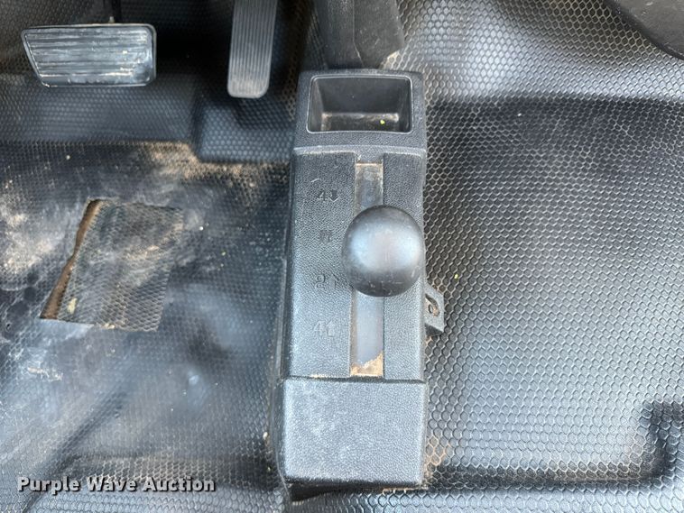 image for item DK2569 2012 GMC Sierra 2500HD  Crew Cab flatbed pickup truck