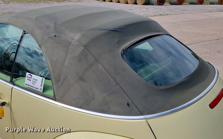 image for item DK4098 2006 Volkswagen Beetle  convertible
