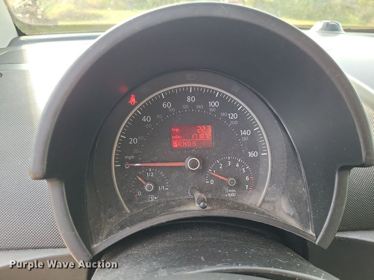 image for item DK4098 2006 Volkswagen Beetle  convertible