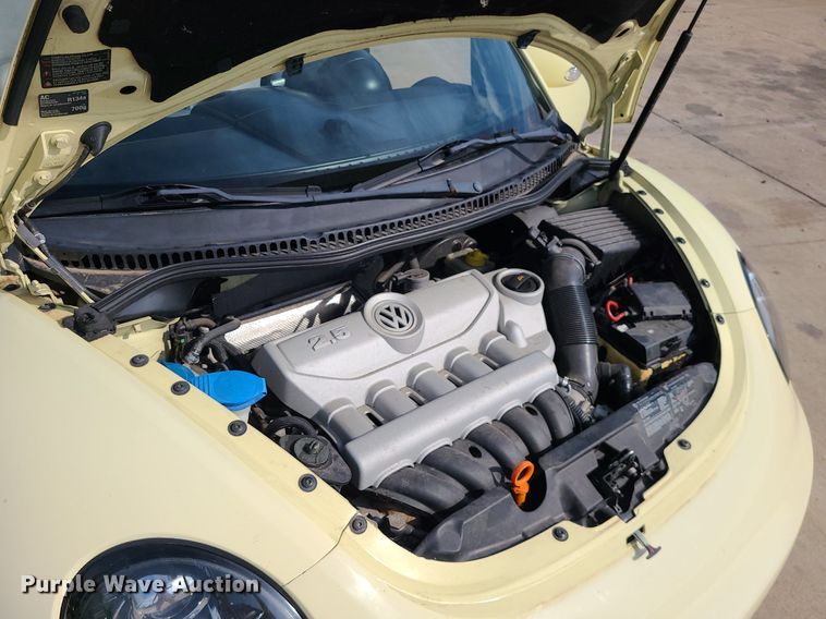 image for item DK4098 2006 Volkswagen Beetle  convertible