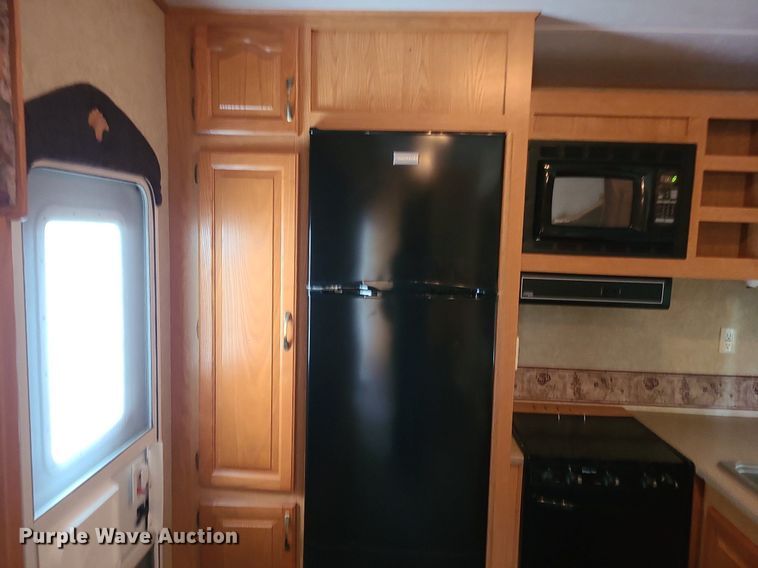 image for item DK4101 2007 Forest River Sierra  camper