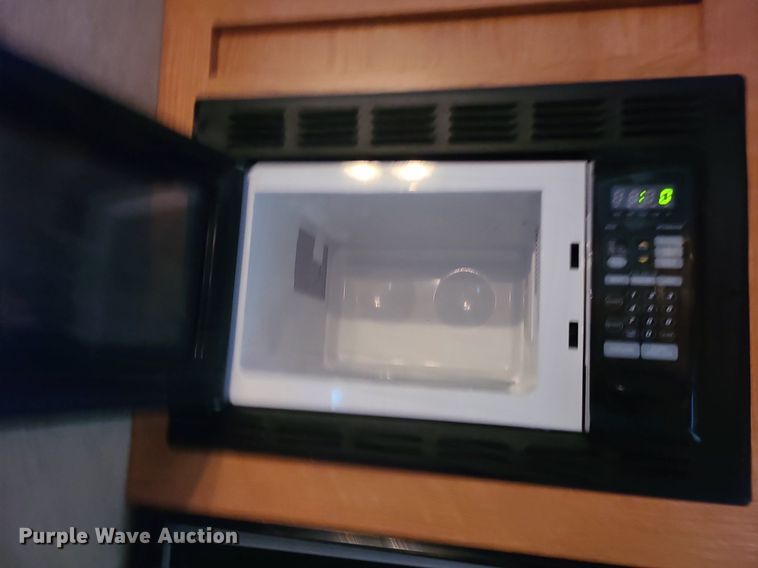 image for item DK4101 2007 Forest River Sierra  camper