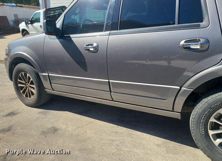 image for item DK4105 2010 Ford Expedition  SUV