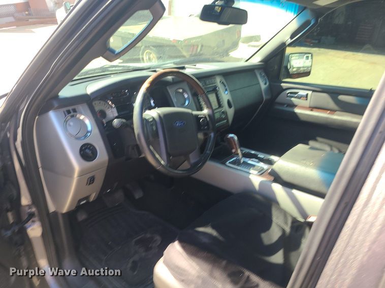 image for item DK4105 2010 Ford Expedition  SUV