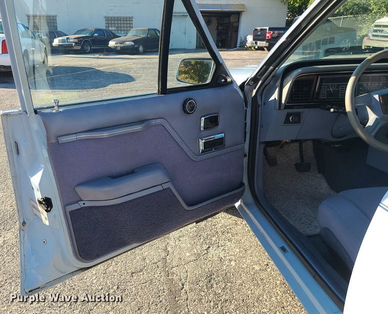 image for item DK4107 1983 Ford LTD