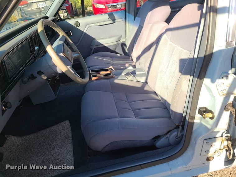 image for item DK4107 1983 Ford LTD