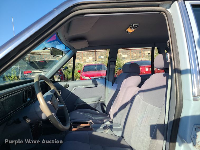 image for item DK4107 1983 Ford LTD