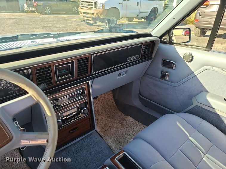 image for item DK4107 1983 Ford LTD