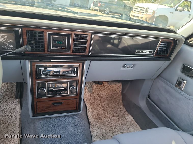 image for item DK4107 1983 Ford LTD