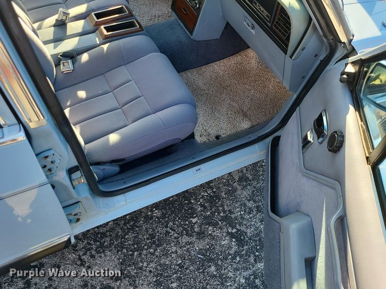 image for item DK4107 1983 Ford LTD