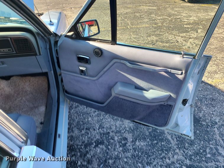 image for item DK4107 1983 Ford LTD