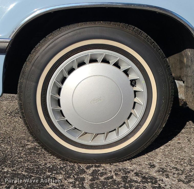 image for item DK4107 1983 Ford LTD