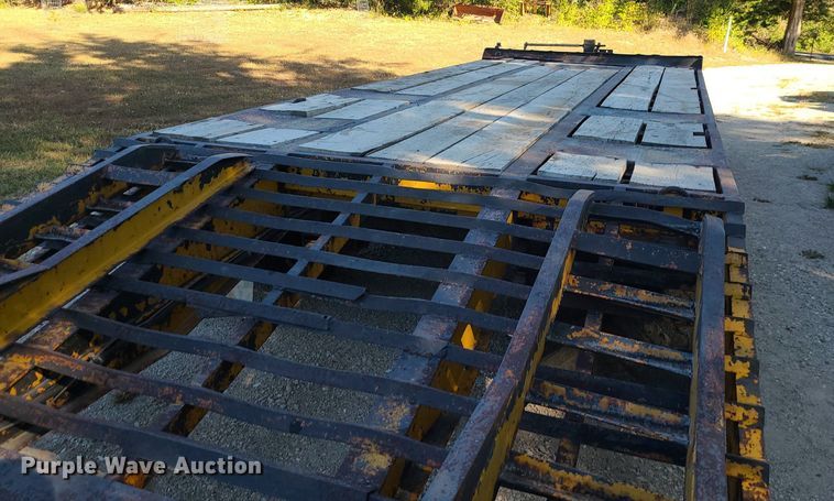 image for item DK4108 1983 Kalyn  equipment trailer