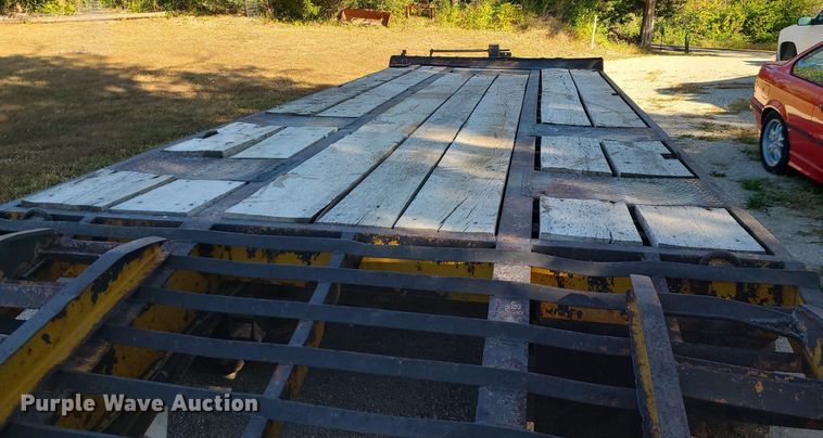 image for item DK4108 1983 Kalyn  equipment trailer