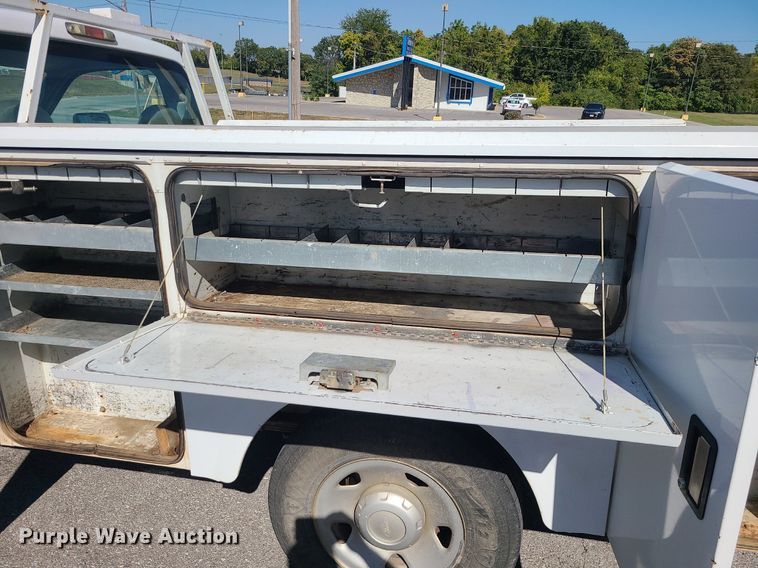 image for item DK4110 2008 Ford F250 Super Duty XL  utility bed pickup truck