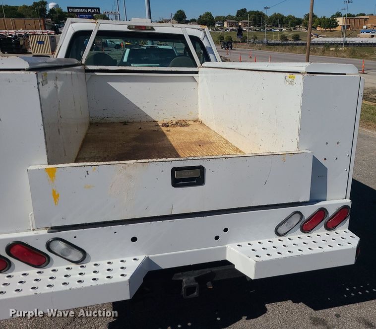 image for item DK4110 2008 Ford F250 Super Duty XL  utility bed pickup truck