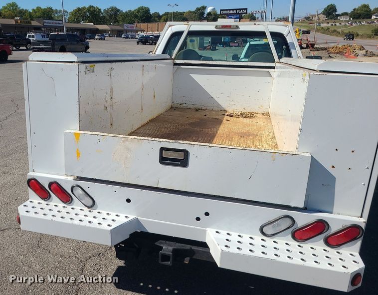 image for item DK4110 2008 Ford F250 Super Duty XL  utility bed pickup truck