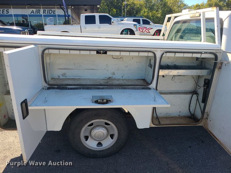 image for item DK4110 2008 Ford F250 Super Duty XL  utility bed pickup truck