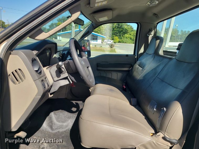 image for item DK4110 2008 Ford F250 Super Duty XL  utility bed pickup truck