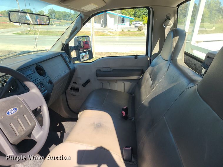 image for item DK4110 2008 Ford F250 Super Duty XL  utility bed pickup truck