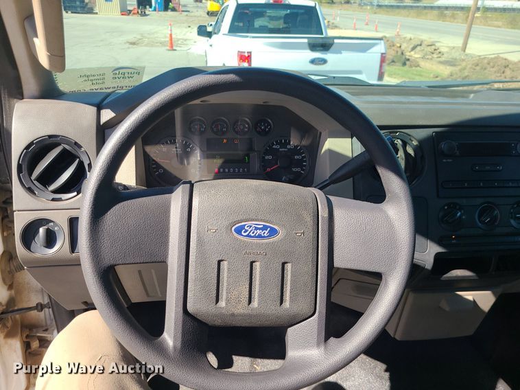 image for item DK4110 2008 Ford F250 Super Duty XL  utility bed pickup truck