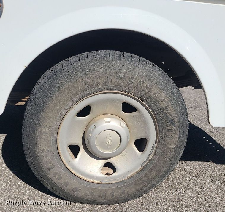 image for item DK4110 2008 Ford F250 Super Duty XL  utility bed pickup truck