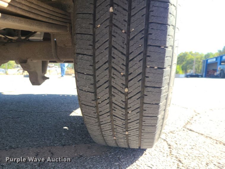 image for item DK4110 2008 Ford F250 Super Duty XL  utility bed pickup truck