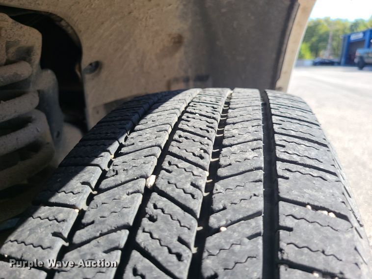 image for item DK4110 2008 Ford F250 Super Duty XL  utility bed pickup truck