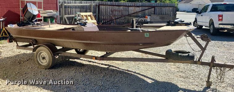 image for item DK4113 1981 Bass Tracker  boat