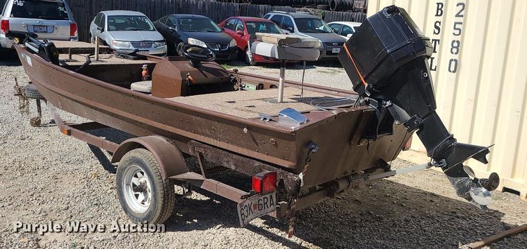 image for item DK4113 1981 Bass Tracker  boat