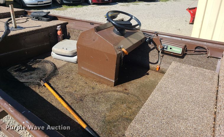 image for item DK4113 1981 Bass Tracker  boat