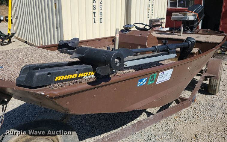 image for item DK4113 1981 Bass Tracker  boat