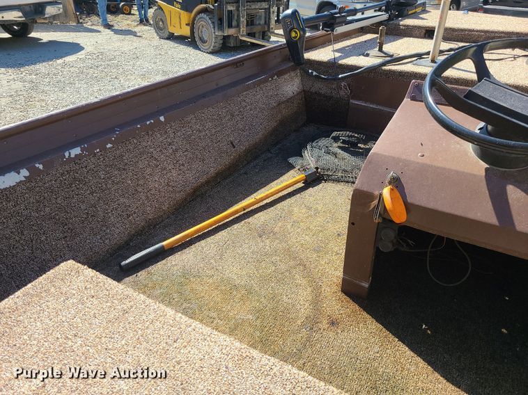 image for item DK4113 1981 Bass Tracker  boat