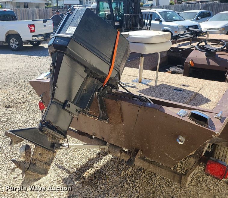 image for item DK4113 1981 Bass Tracker  boat