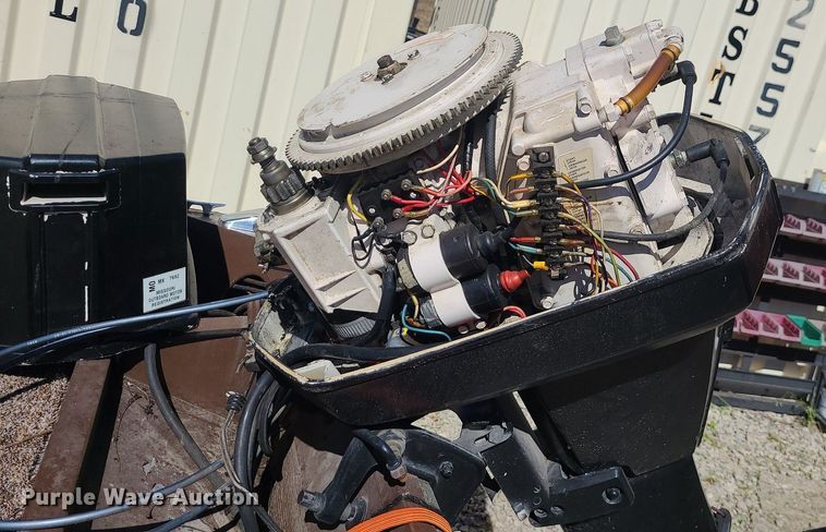 image for item DK4113 1981 Bass Tracker  boat